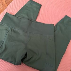 Teal Leggings w Mesh Inserts and Pockets